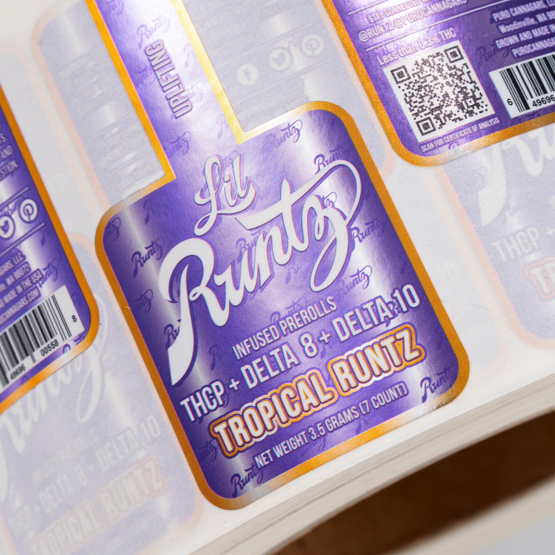 定制标志自有品牌饮料标签长效防水药物光泽全息贴纸工厂时尚新设计