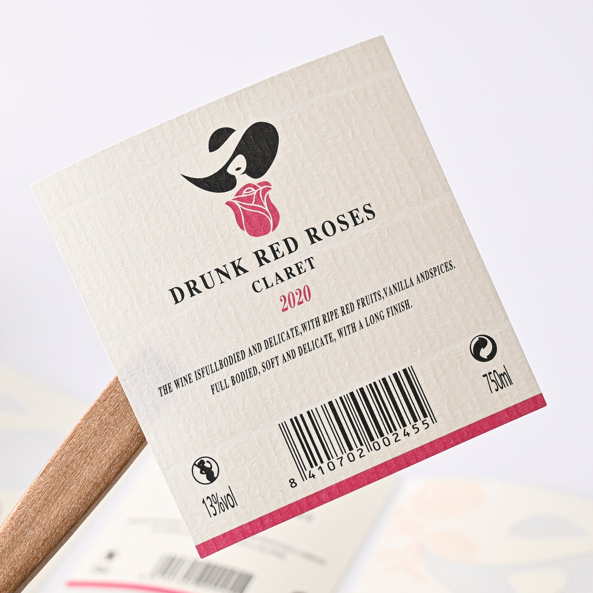 定制压花粉色金箔贴纸镂空防水自有标签产品酒汁乙烯基聚氯乙烯材料