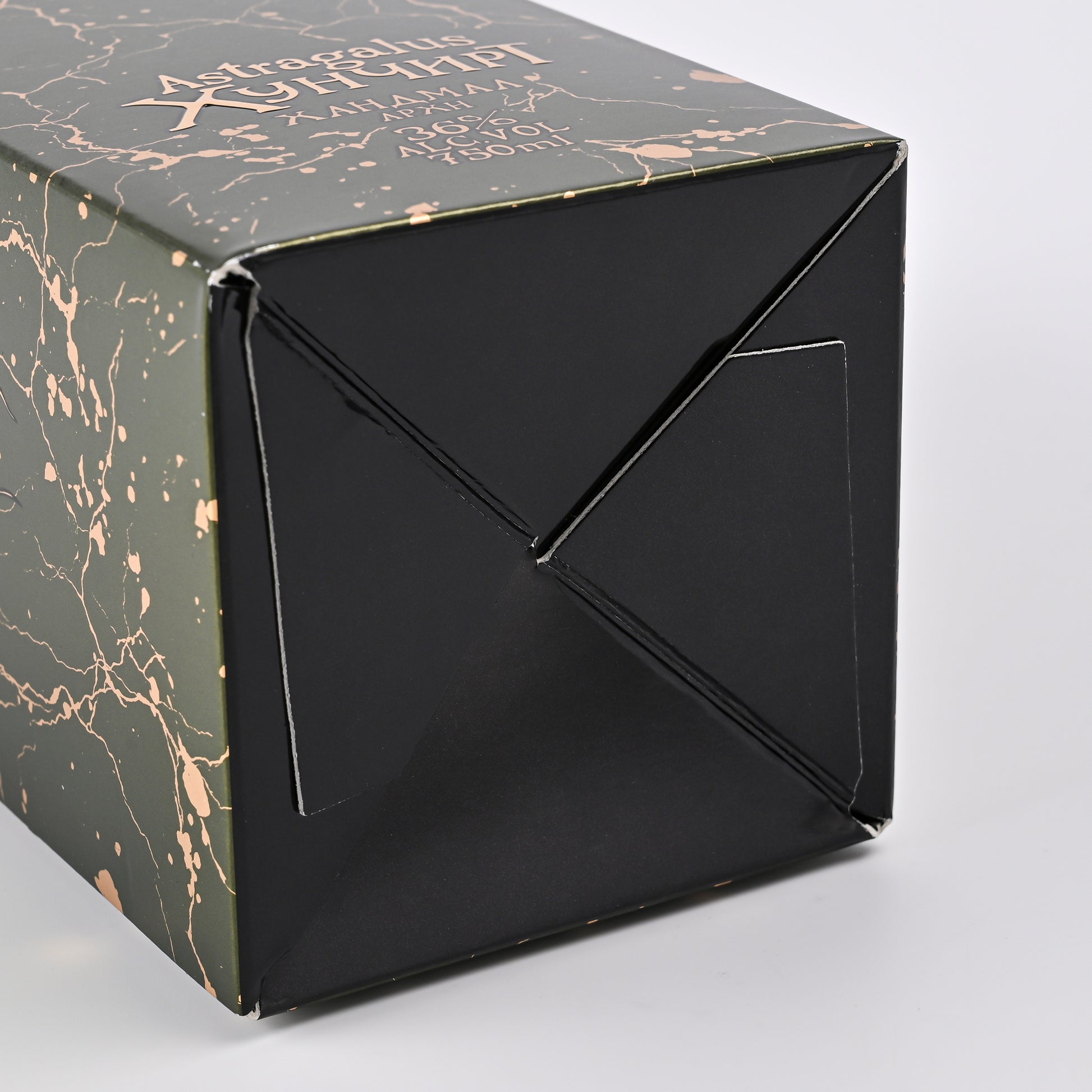 酒盒定制高级感白酒红酒茶叶礼盒烫金浮雕双插银卡盒包装盒定制